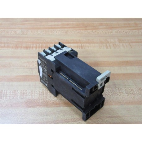 Telemecanique CA3-DN40 Control Relay CA3-DN40 40E - Used