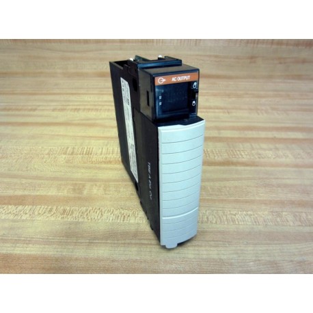 Allen Bradley 1756-OA16I Output Module Ser.A, 96194077 B01 - Used