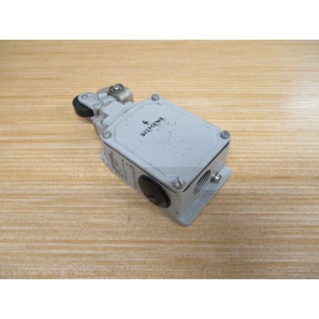 Siemens 3SE2 100-1 Limit Switch wRoller Lever 3SE21001 - Used