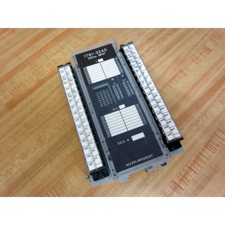 Allen Bradley 1791-32A0 Input Module 1791-32AO Ser.B 96327871 Rev.D01 - Refurbished