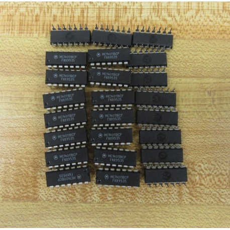 Motorola MC14011BCP Integrated Circuit (Pack of 24) - New No Box