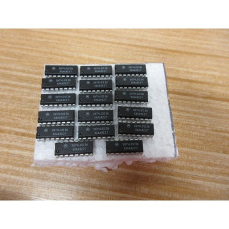 Motorola SN74LS123N Integrated Circuit (Pack of 17) - New No Box