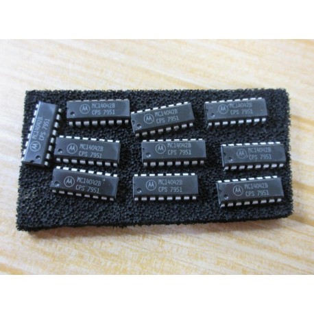 Motorola MC14042B Integrated Circuit (Pack of 10) - New No Box