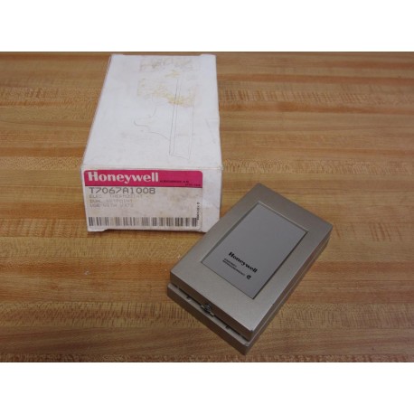 Honeywell T7067A1008 Electronic Thermostat