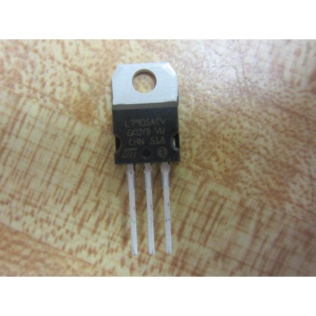 ST Micro L7905ACV Integrated Circuit (Pack of 12) - New No Box