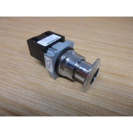 Siemens 52PP2M9 Illum. PushPull Button W52AAIM4, WO Amber Lens - New No Box