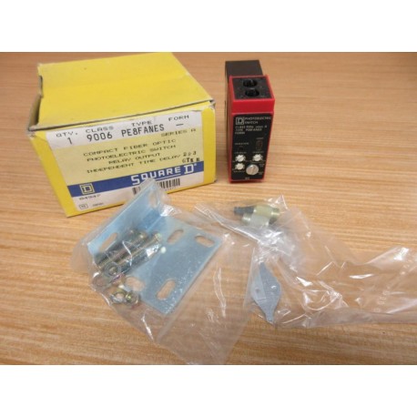 Square D 9006-PE8FANES Photoelectric Switch 9006PE8FANES W Mounting Hardware