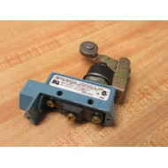 Honeywell BZE6-2RN2 Limit Switch BZE62RN2 WRoller, WO Base - New No Box