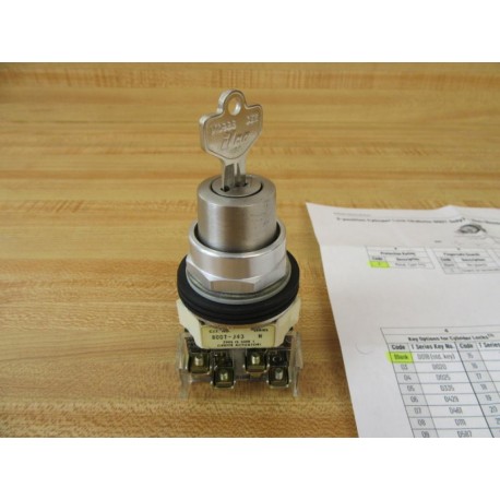 Allen Bradley 800T-J43B Selector Switch Ser N,(2)800T-XA & Key - Refurbished