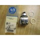 Allen Bradley 800T-H2A2 Selector Switch 800TH2A2 W800T-XD1 (X2)