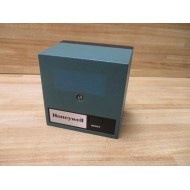 Honeywell R7795B-1009 Primary Control R7795B1009 WO Solenoid - Used