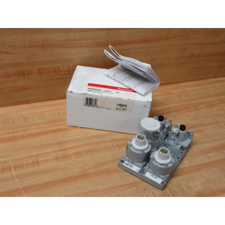 Honeywell RP920B 1031 3 Pneumatic Controller RP920B10313