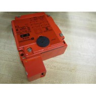 Telemecanique XCS-E7533 Safety Interlock Switch 072038 - Used