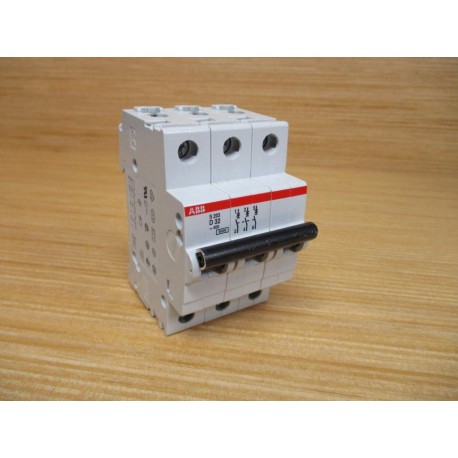 ABB S203-D32 32A Circuit Breaker S203D32 - Used