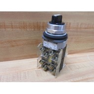 Allen Bradley 800T-J2C Selector Switch 800TJ2C W(4) 800T-XA - New No Box