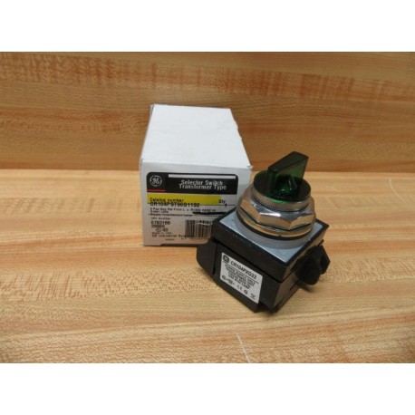 General Electric CR104PST96G11S2 Green 3-Pos Selector Switch GE