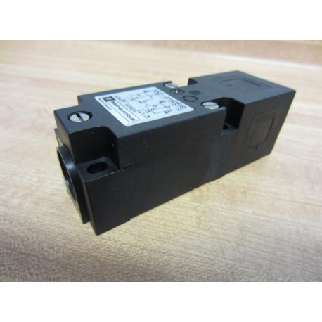 Telemecanique XSC-A150519 Proximity Switch XSCA150519 - New No Box
