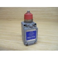 Micro Switch 8LS125 Limit Switch WO Wobble Stick - Used