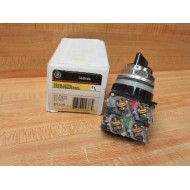 General Electric CR104PSG35Y003 Selector Switch GE W(2) N.C.  (1) N.O.