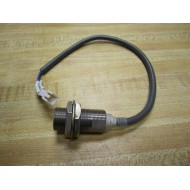 Omron E2E-X7D1-N Proximity Switch E2EX7D1N With Connector - Used