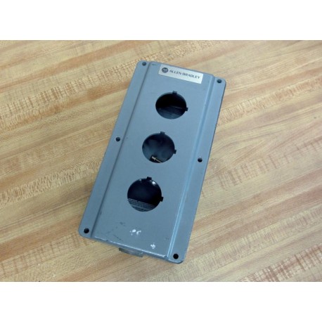 Allen Bradley 800T-3TZ Enclosure 800T3TZ Ser.T - Used