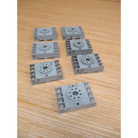 IDEC SR2P-06 Relay Socket SR2P06 (Pack of 7) - Used