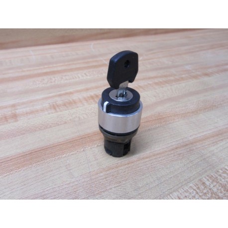 Allen Bradley 800EM-KM3R4 3-Pos Keyed Selector Switch 800EMKM3R4 - New No Box