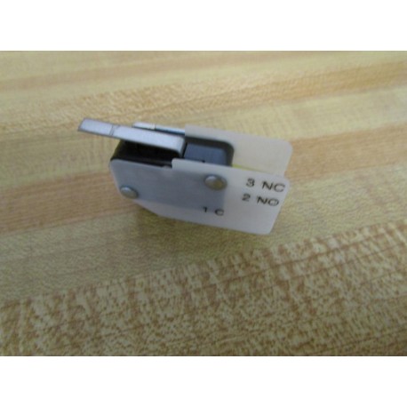 Microswitch A1M2-1677-229 Snap Action Switch V3L-1840-D9 WCover - Used