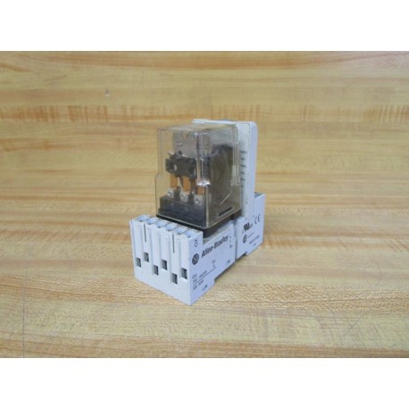 Allen Bradley 700-HN205 Relay Socket 700HN205 W700-HT3, KRPA-14AN-120 - Used