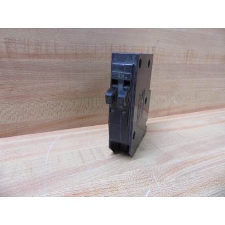 Square D QOT1515 Circuit Breaker 15 Amp - Used