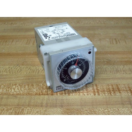 Omron E5C2-R20J-W Temperature Controller E5C2R20JW - Used