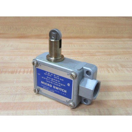 Micro Switch BAF1-2RQN8-LH Limit Switch wRoller Lever BAF12RQN8LH - New No Box