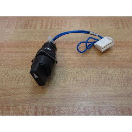 Omron A3BT-S2G11 Switch A3BTS2G11 8 Blade2 Wire6 Pin Connector - Used