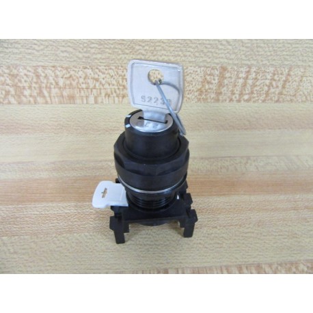 Cutler HammerEaton E22KB53A Key Switch - New No Box