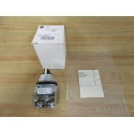 Allen Bradley 800T-J91KE7A Selector Switch
