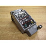 Cutler Hammer E51SAL Eaton Limit Switch Body Series D1 - Used