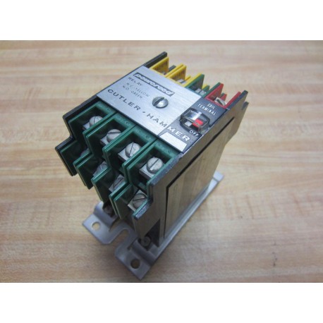 Cutler Hammer D40RB Relay 5x D40RPA 2x D40RPB - Used