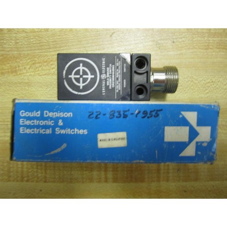 GE General Electric CR215DW402D02 Proximity Switch