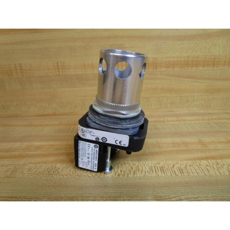 Allen Bradley 800T-QAH2BX Button W800TC-N374,WO Lens - New No Box