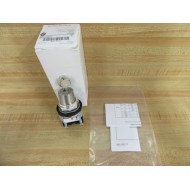 Allen Bradley 800T-N32KF4 Selector Switch 800TN32KF4 W800T-XA
