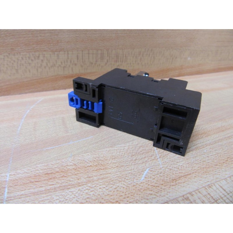 Idec SY4S-05DF Relay Socket SY4S05DF WSFA-502 - New No Box - Mara ...