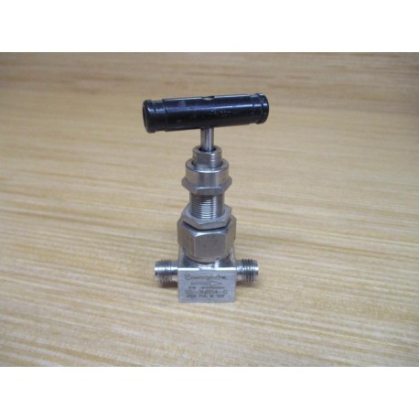 Swagelok SS-3NBS4-G Needle Valve SS3NBS4G WO Nuts - New No Box