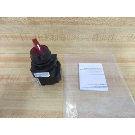 Allen Bradley 800H-16HRR2KB6AX Selector Switch - New No Box