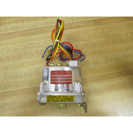 Barksdale D2H-A80 Pressure Or Vacuum Actuated Switch D2HA80 - New No Box