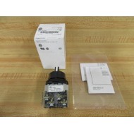 Allen Bradley 800H-JR2KD7 Selector Switch 800HJR2KD7