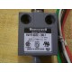 Honeywell 914CE2-3KL1 Limit Switch 914CE23KL1 - Used