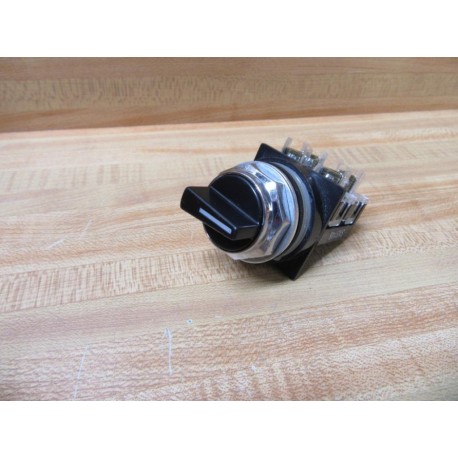 General Electric CR104PSG12B91 Selector Switch GE 2 Pos. - New No Box