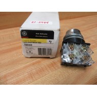 General Electric CR104PBG91B3 Push Button Switch GE WContact Block