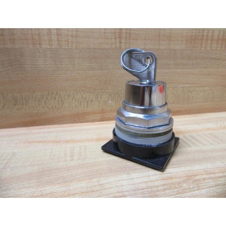 General Electric CR104PSK34A00W 3 Position Switch GE - New No Box