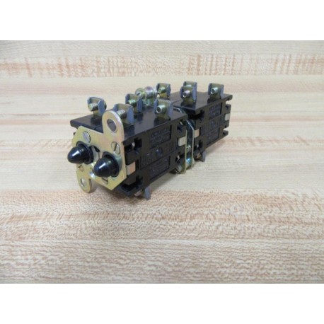 General Electric CR2940U207 Tandem Contact Blocks - New No Box
